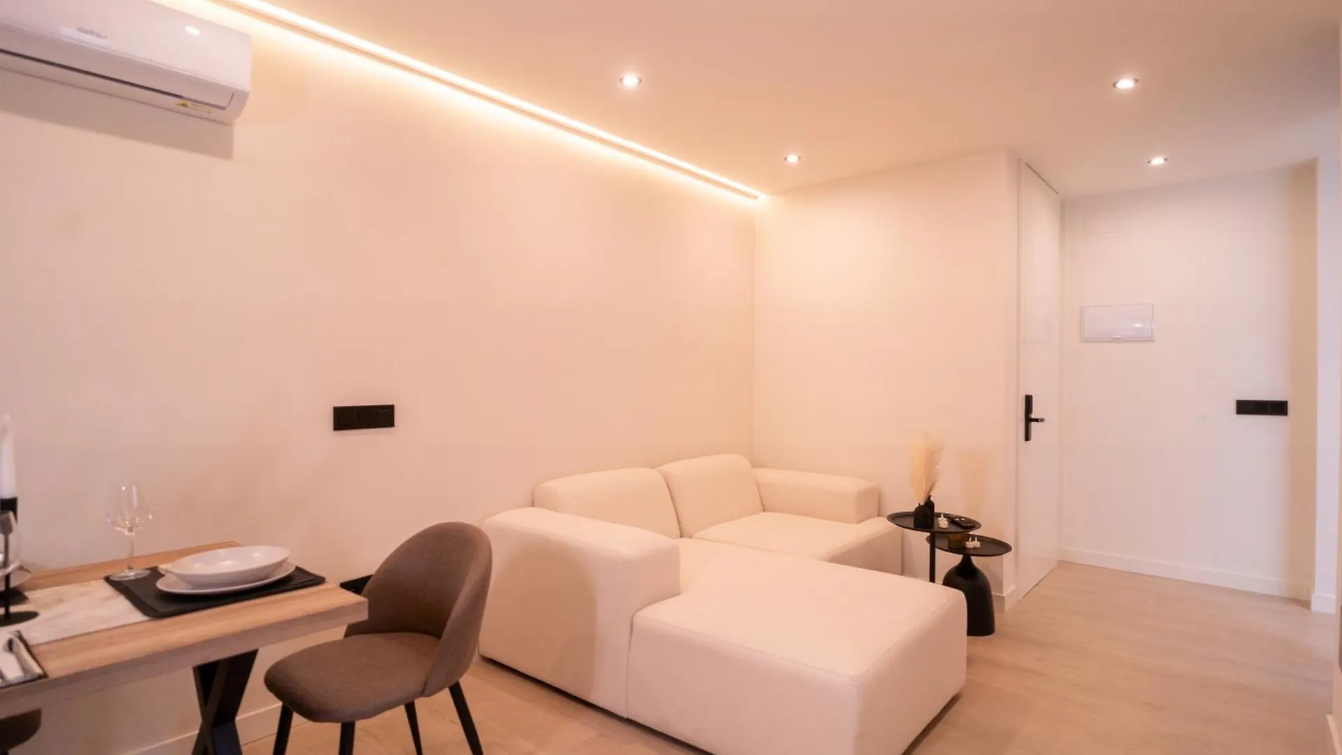 Seran II Apartamentos Ronda 0*,